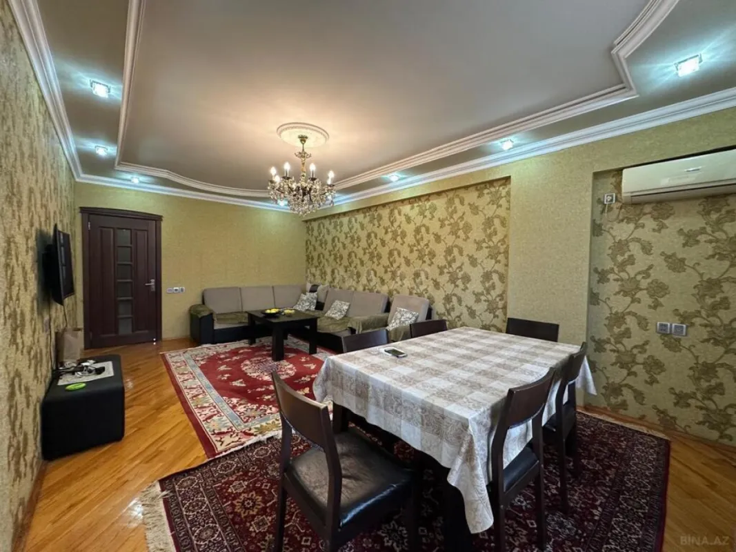 Satılır 4 otaqlı mənzil 106 m²