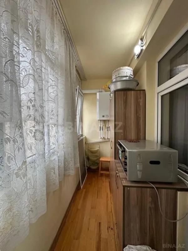 Satılır 4 otaqlı mənzil 106 m²