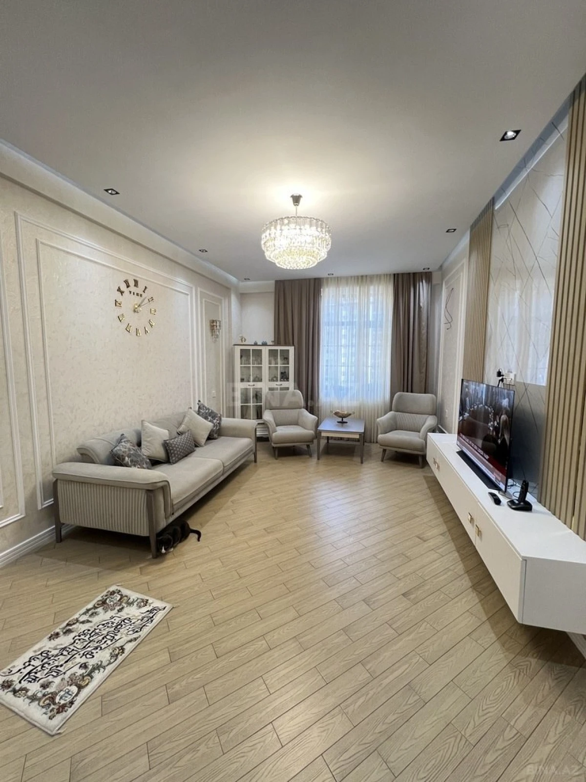 Satılır 2 otaqlı mənzil 86 m²