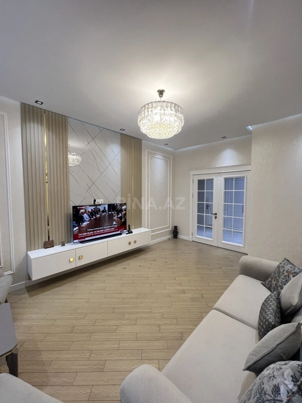 Satılır 2 otaqlı mənzil 86 m²