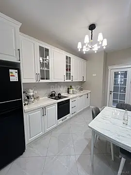 Satılır 2 otaqlı mənzil 86 m²