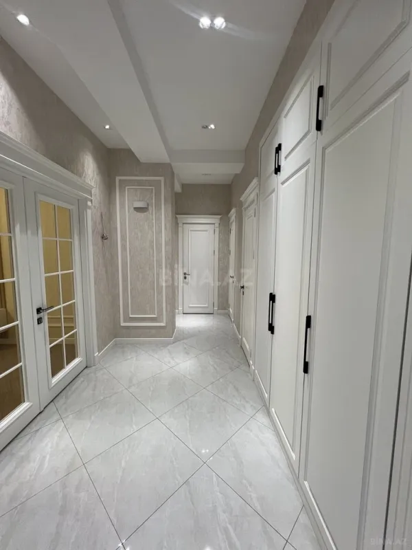 Satılır 2 otaqlı mənzil 86 m²