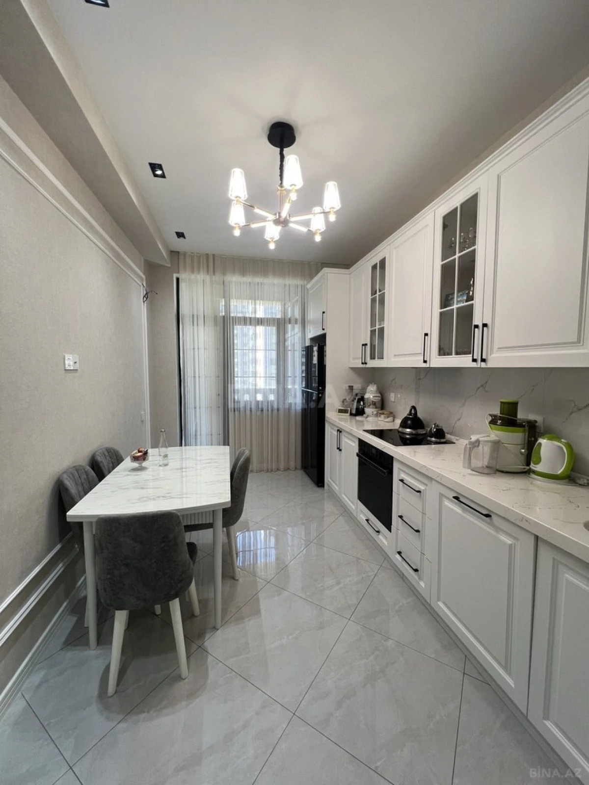 Satılır 2 otaqlı mənzil 86 m²