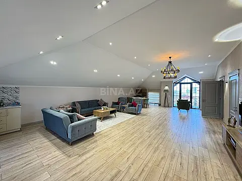 Satılır 9 otaqlı həyət evi 440 m²