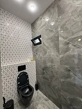 Satılır 9 otaqlı həyət evi 440 m²