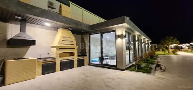 Satılır 8 otaqlı həyət evi 600 m²