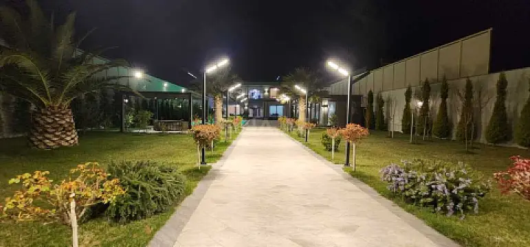 Satılır 8 otaqlı həyət evi 600 m²