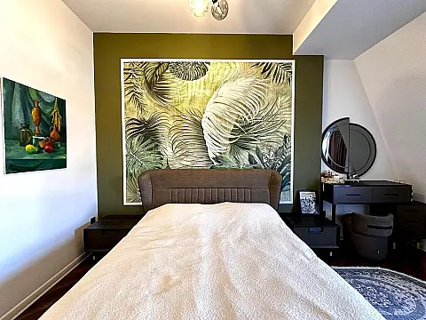 Satılır 4 otaqlı mənzil 101 m²