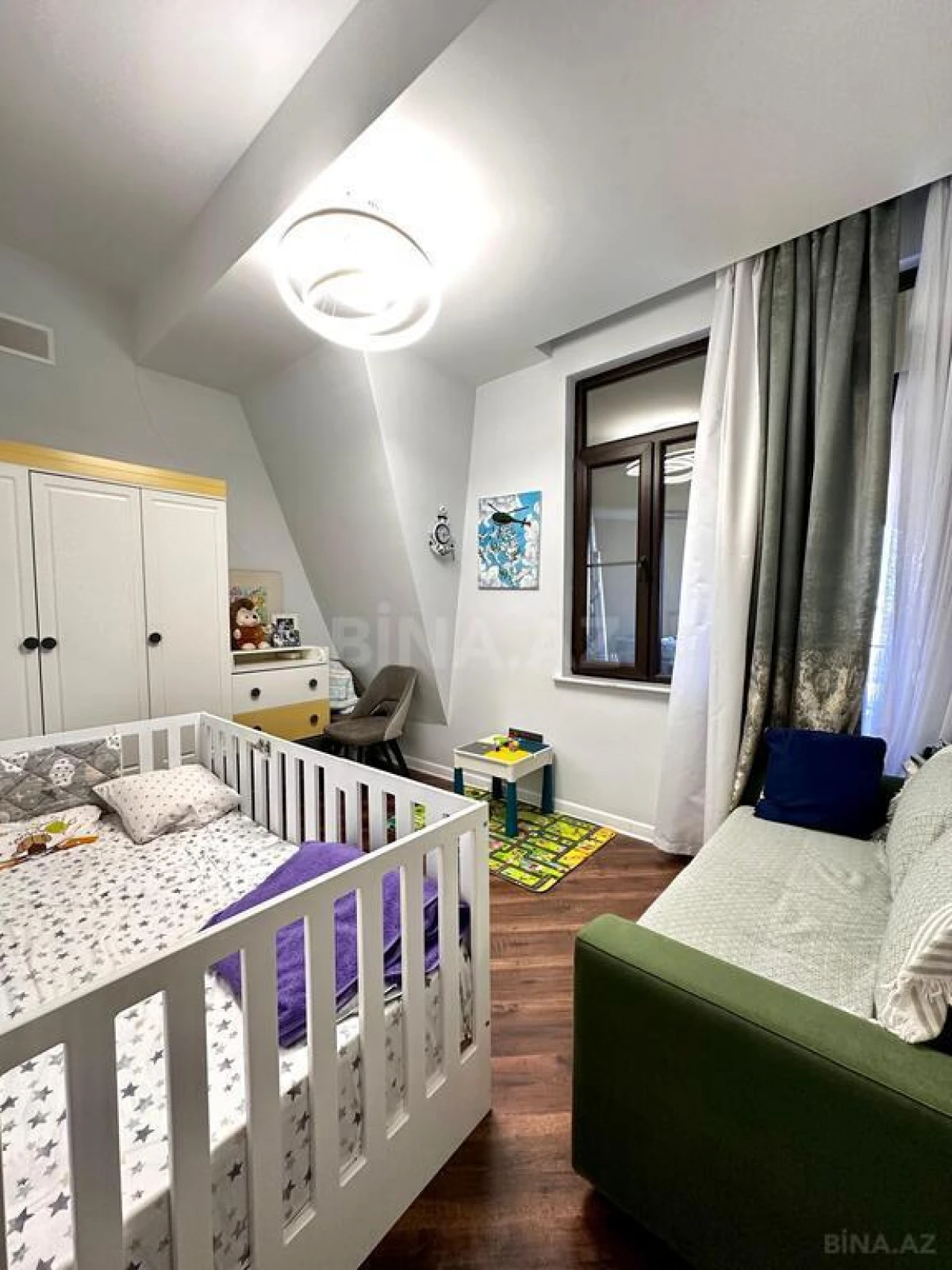 Satılır 4 otaqlı mənzil 101 m²