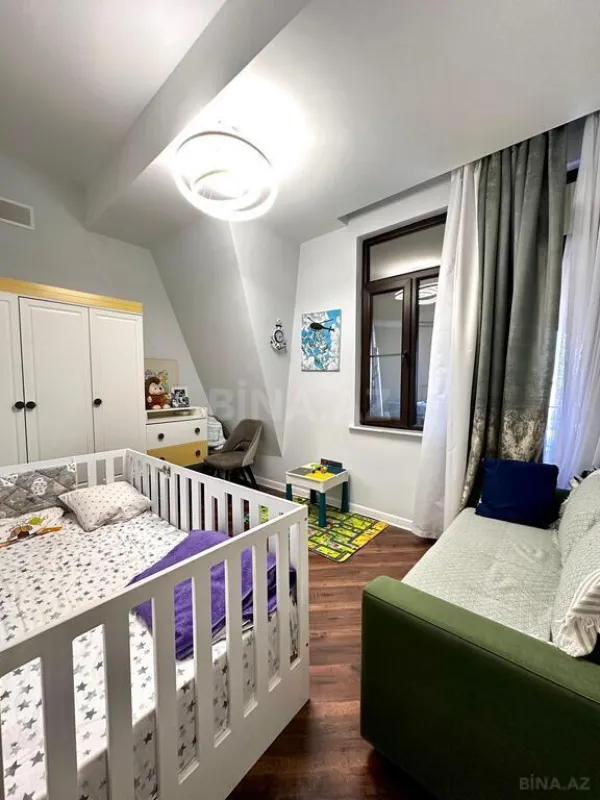 Satılır 4 otaqlı mənzil 101 m²