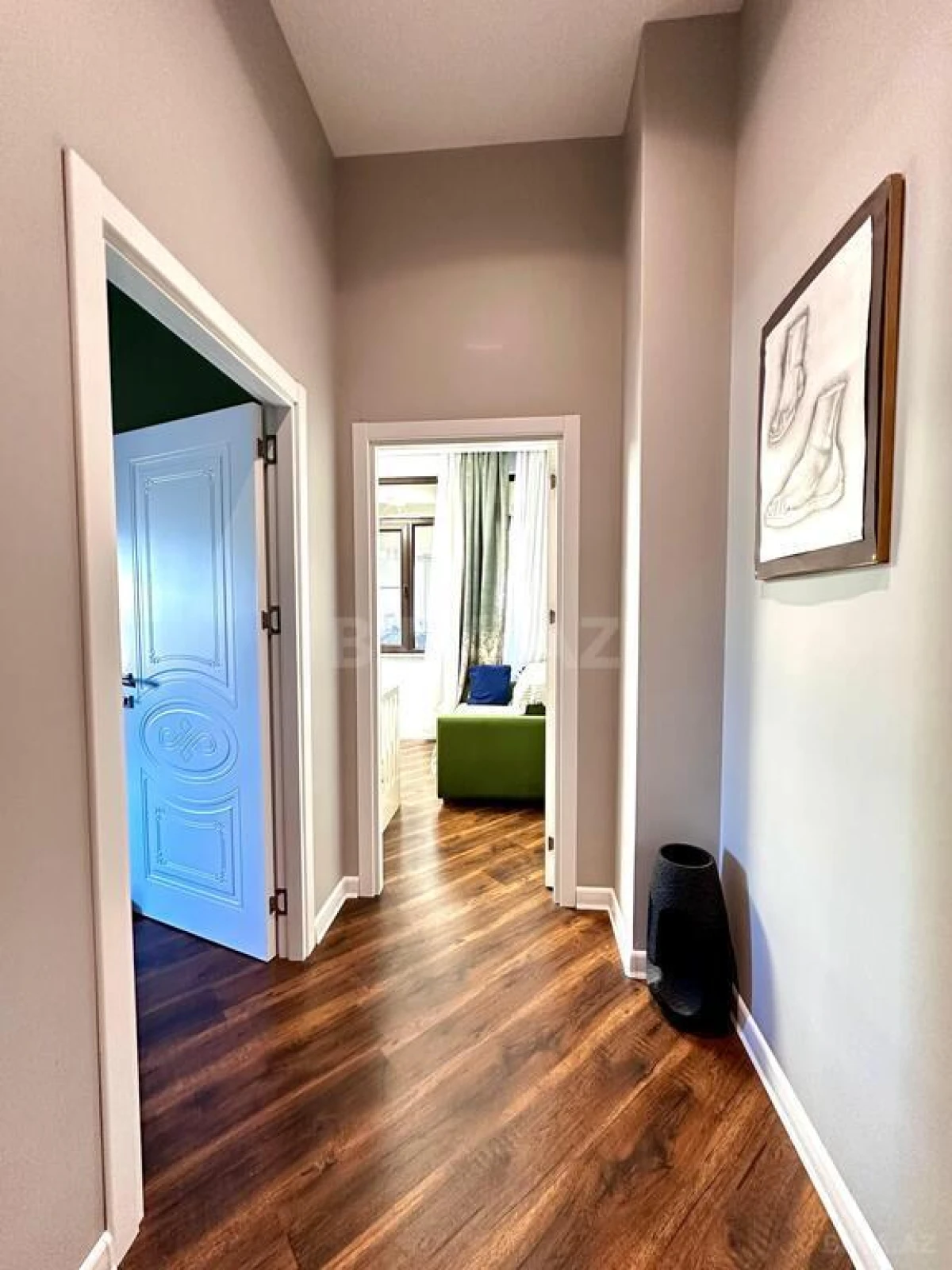 Satılır 4 otaqlı mənzil 101 m²