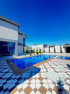 Satılır 6 otaqlı həyət evi 400 m²