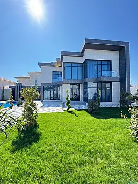 Satılır 6 otaqlı həyət evi 400 m²