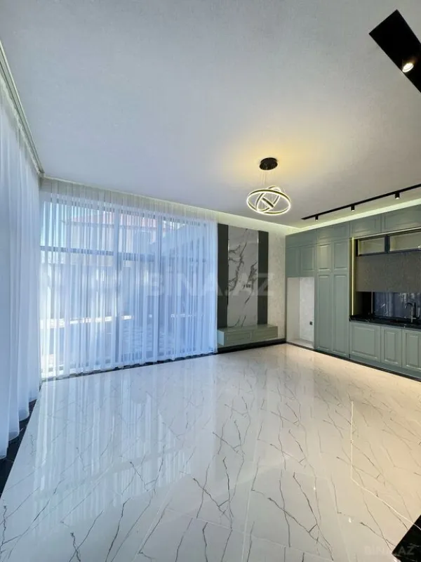 Satılır 6 otaqlı həyət evi 400 m²