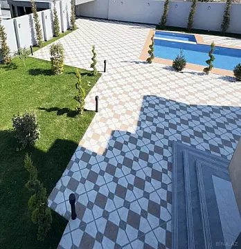 Satılır 6 otaqlı həyət evi 400 m²
