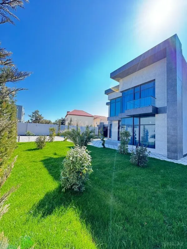 Satılır 6 otaqlı həyət evi 400 m²