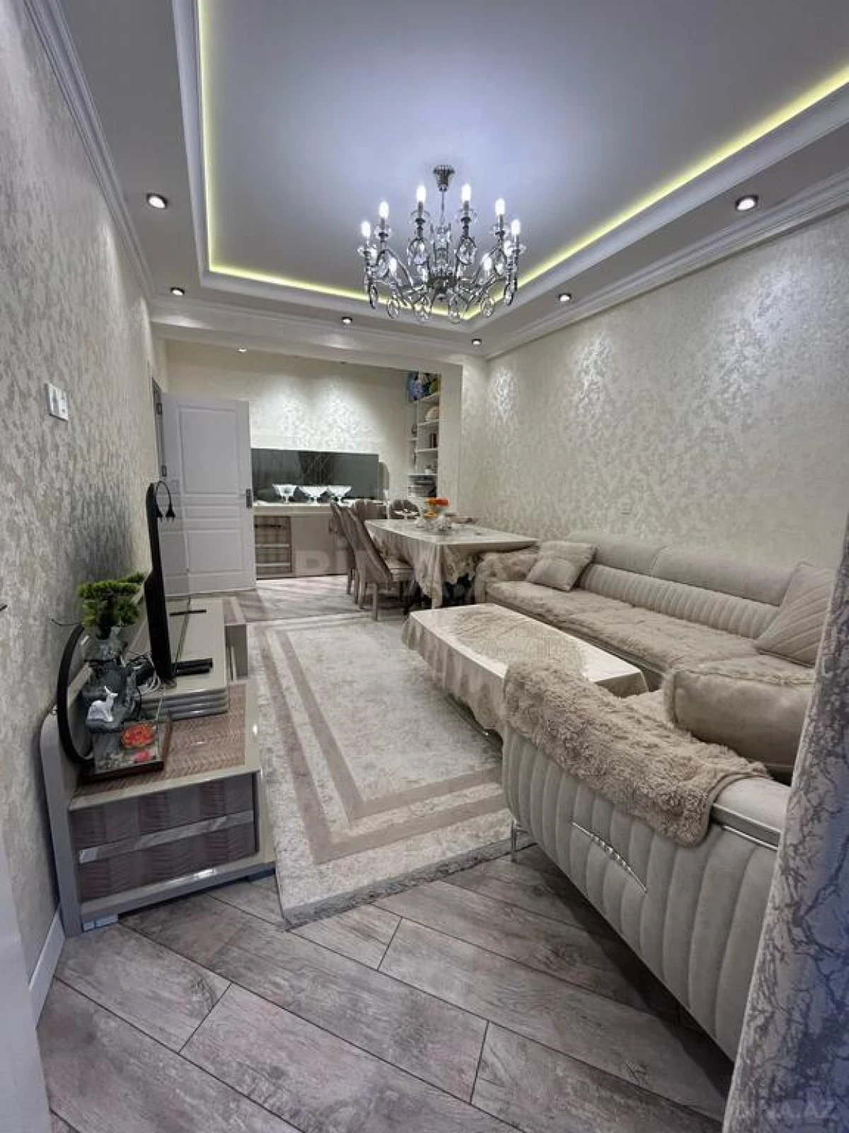 Satılır 2 otaqlı mənzil 58 m²