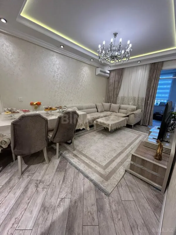 Satılır 2 otaqlı mənzil 58 m²