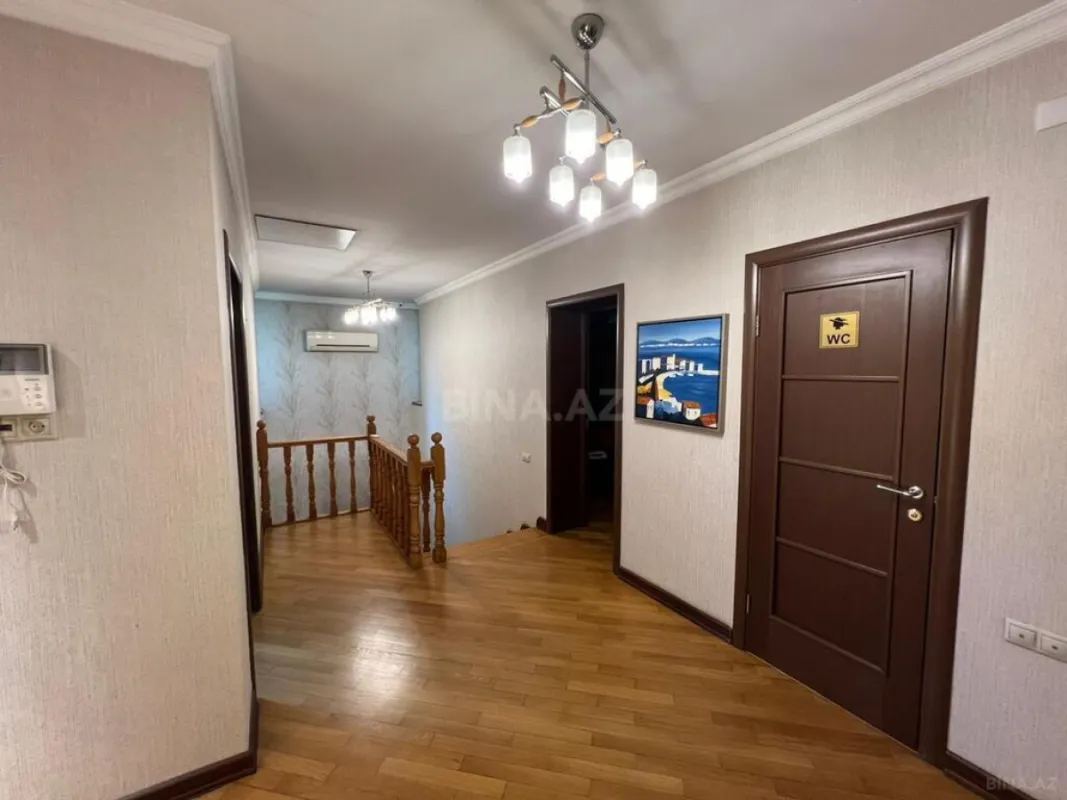 Satılır 7 otaqlı həyət evi 330 m²