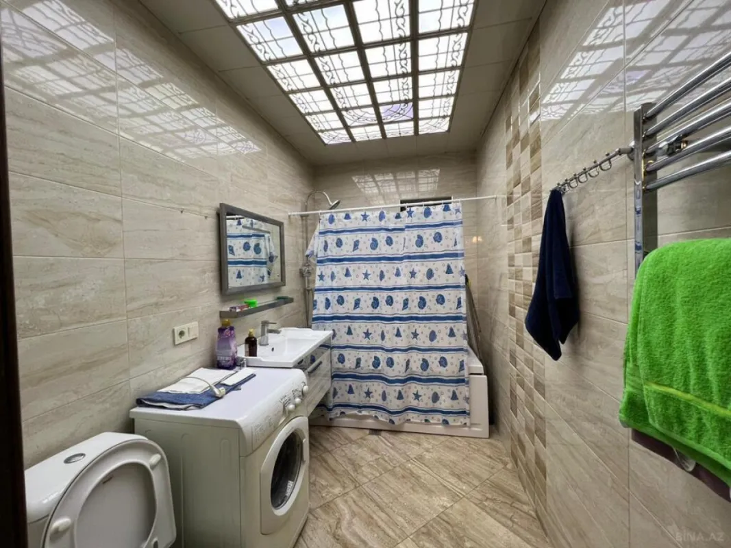 Satılır 7 otaqlı həyət evi 330 m²