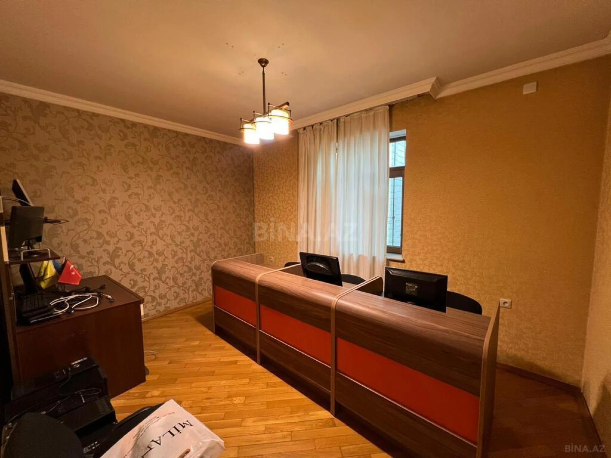 Satılır 7 otaqlı həyət evi 330 m²