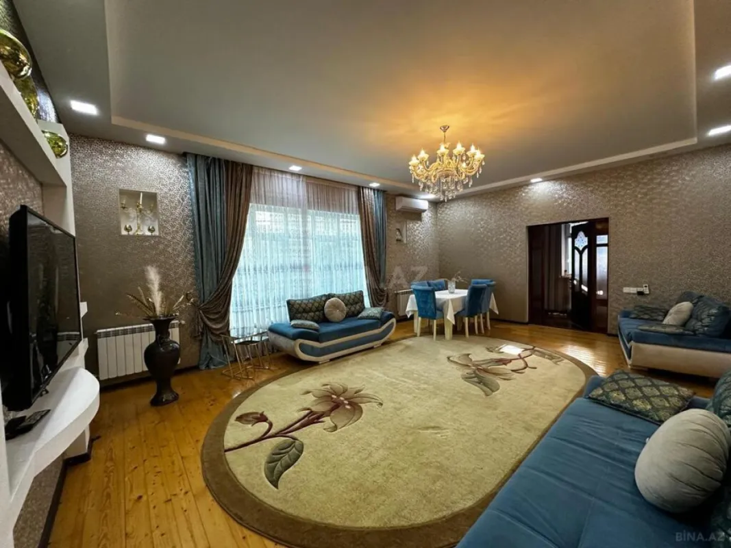 Satılır 6 otaqlı həyət evi 250 m²