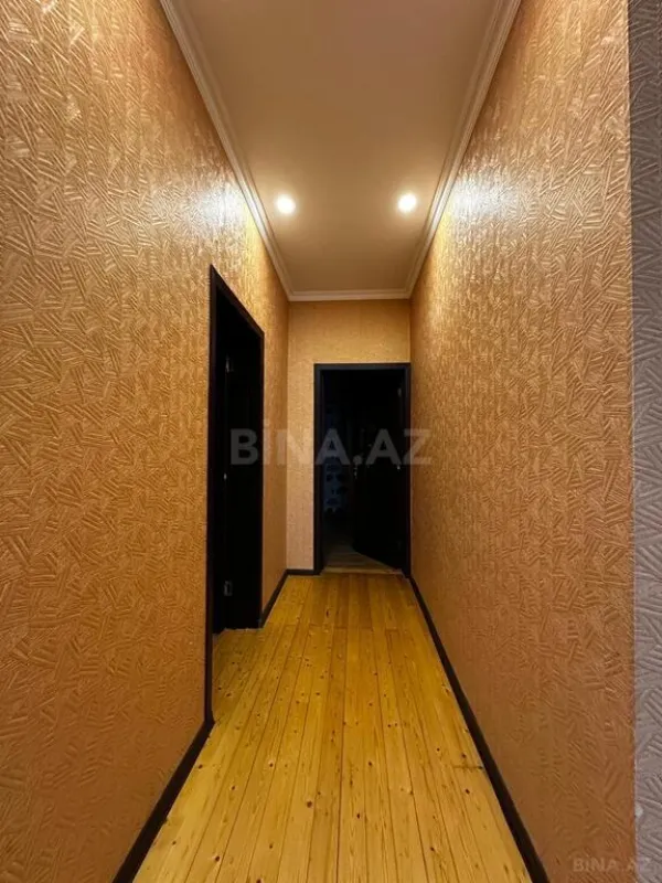 Satılır 6 otaqlı həyət evi 250 m²