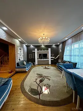 Satılır 6 otaqlı həyət evi 250 m²