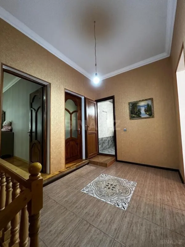 Satılır 6 otaqlı həyət evi 250 m²