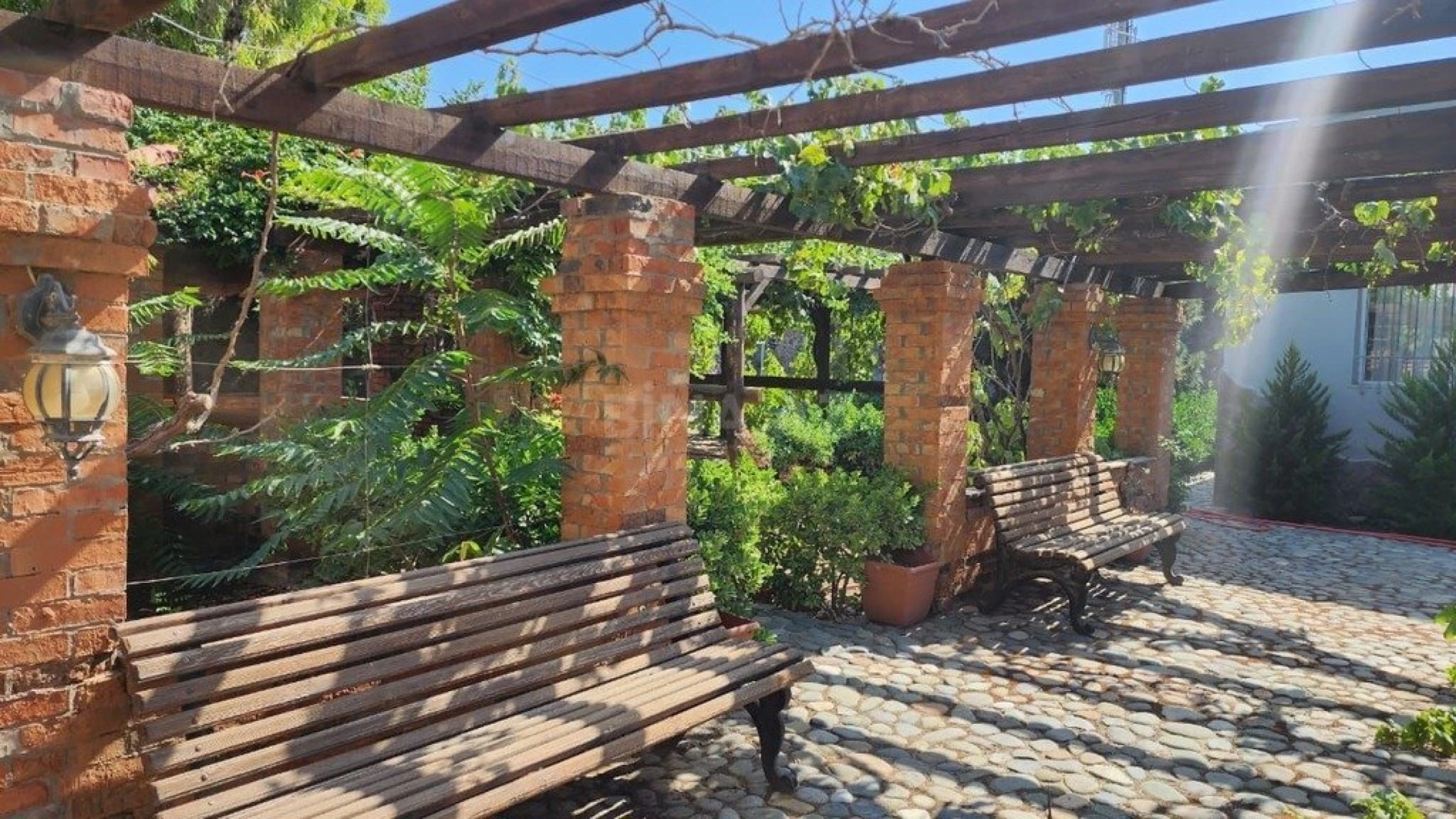 Kirayə verilir 5 otaqlı həyət evi 300 m²