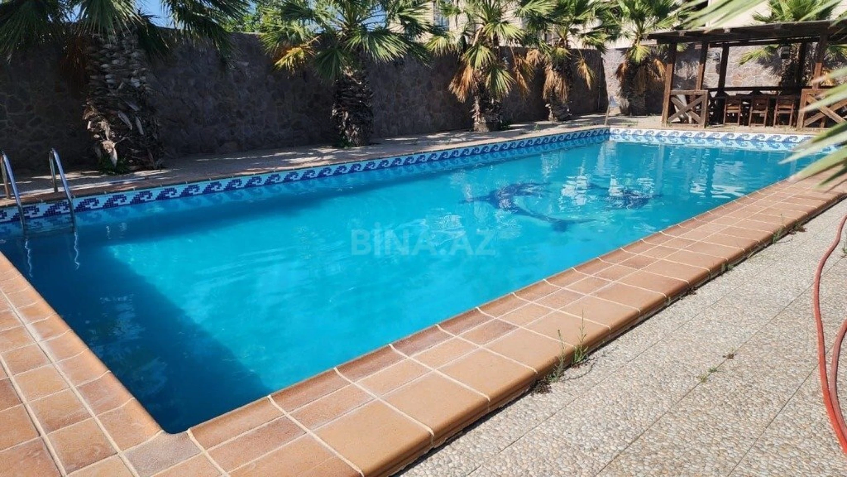 Kirayə verilir 5 otaqlı həyət evi 300 m²