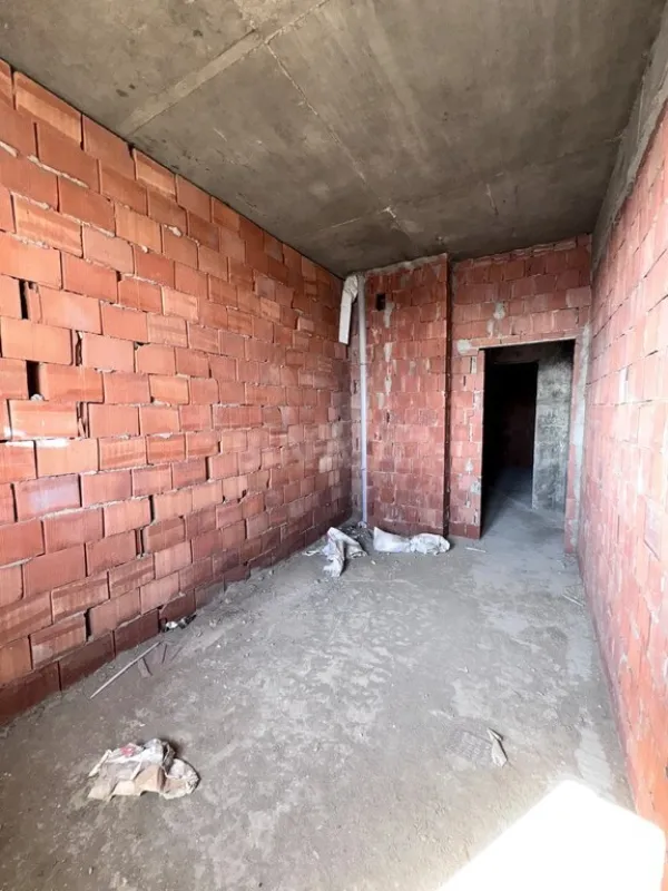 Satılır 3 otaqlı mənzil 98.2 m²