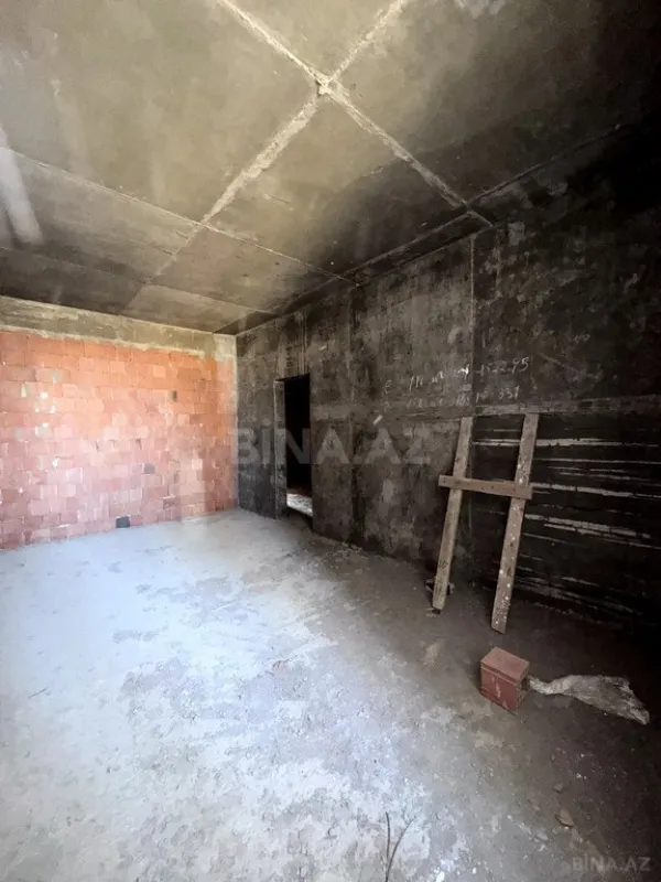 Satılır 3 otaqlı mənzil 98.2 m²