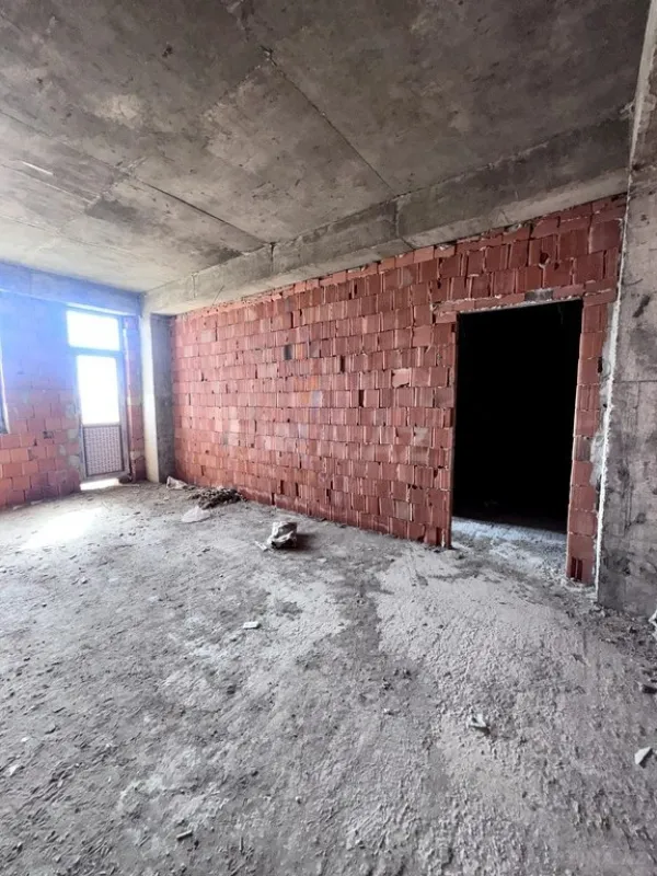 Satılır 3 otaqlı mənzil 98.2 m²