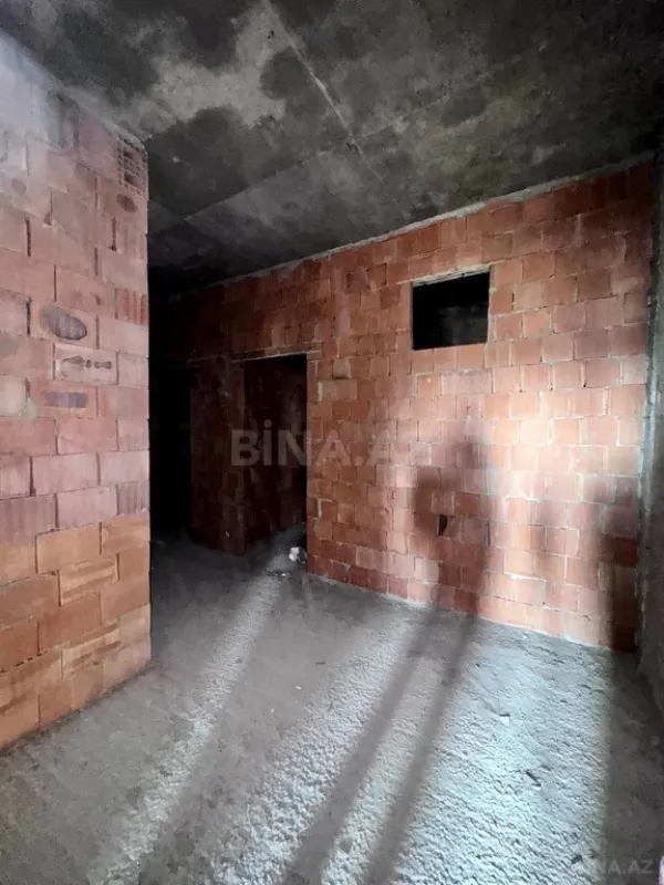 Satılır 3 otaqlı mənzil 98.2 m²