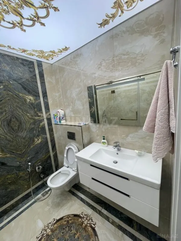 Satılır 4 otaqlı mənzil 200 m²