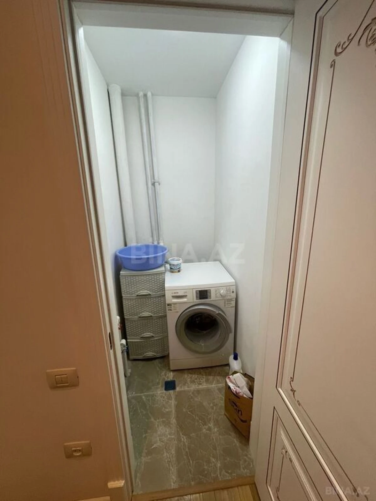 Satılır 4 otaqlı mənzil 200 m²