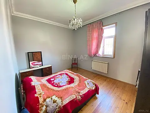Satılır 4 otaqlı həyət evi 140 m²