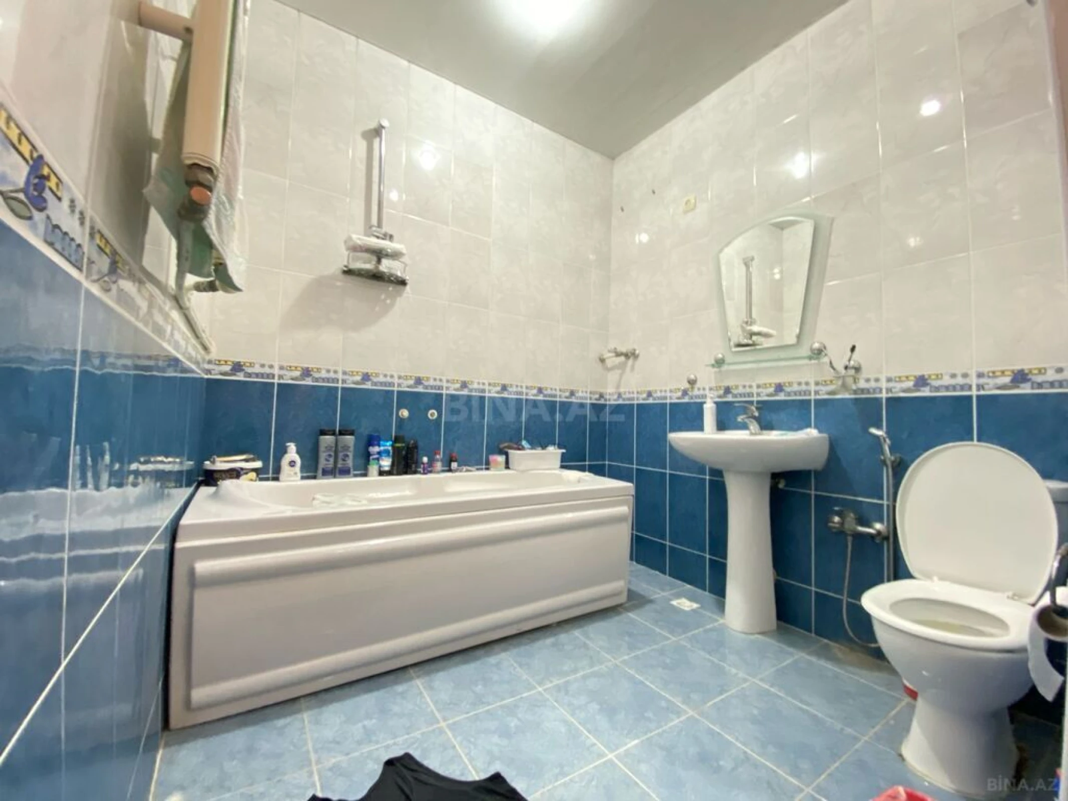 Satılır 4 otaqlı həyət evi 140 m²