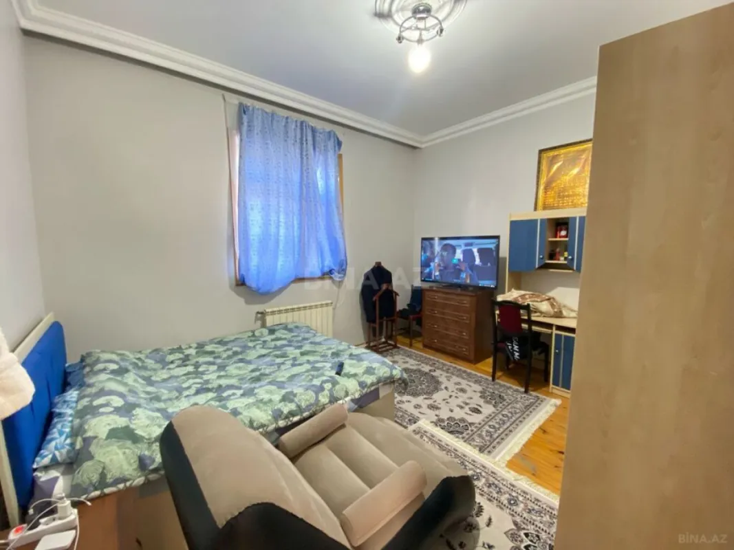 Satılır 4 otaqlı həyət evi 140 m²