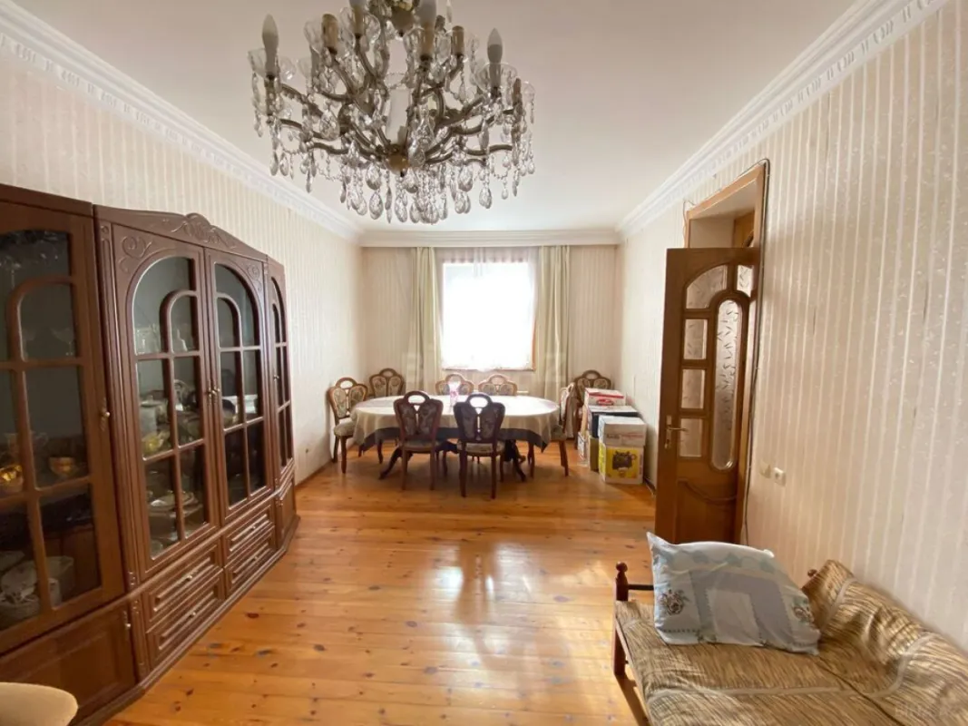 Satılır 4 otaqlı həyət evi 140 m²