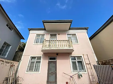 Satılır 4 otaqlı həyət evi 140 m² — Bakı, Badamdar 4 otaq 140.00 m²