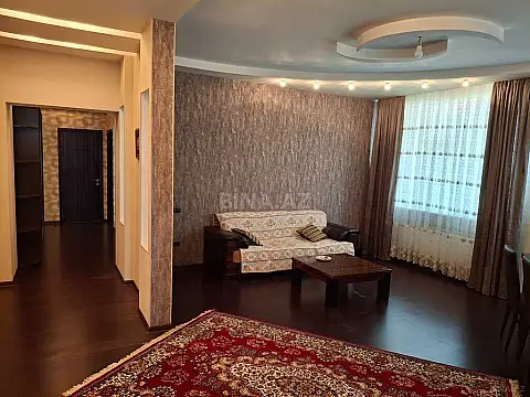 Satılır 4 otaqlı mənzil 160 m²