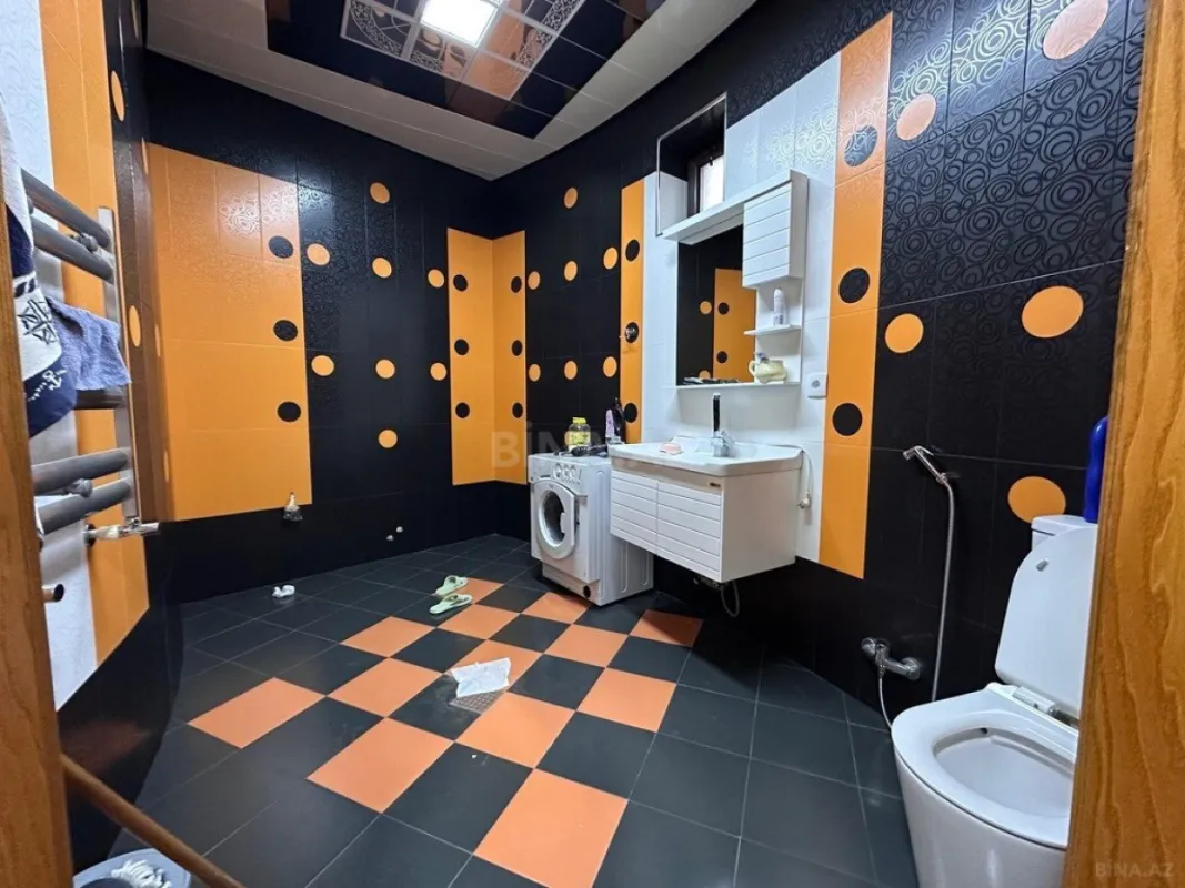 Satılır 7 otaqlı həyət evi 220 m²