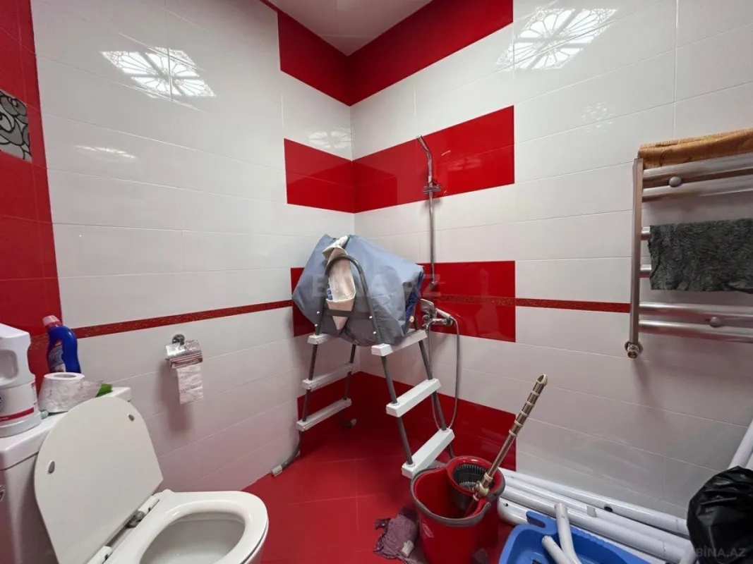 Satılır 7 otaqlı həyət evi 220 m²