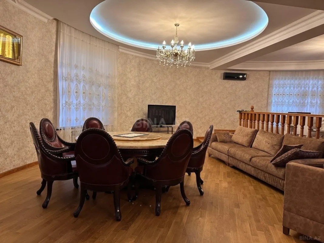 Satılır 7 otaqlı həyət evi 220 m²