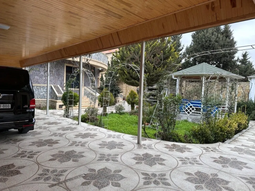 Satılır 7 otaqlı həyət evi 220 m²