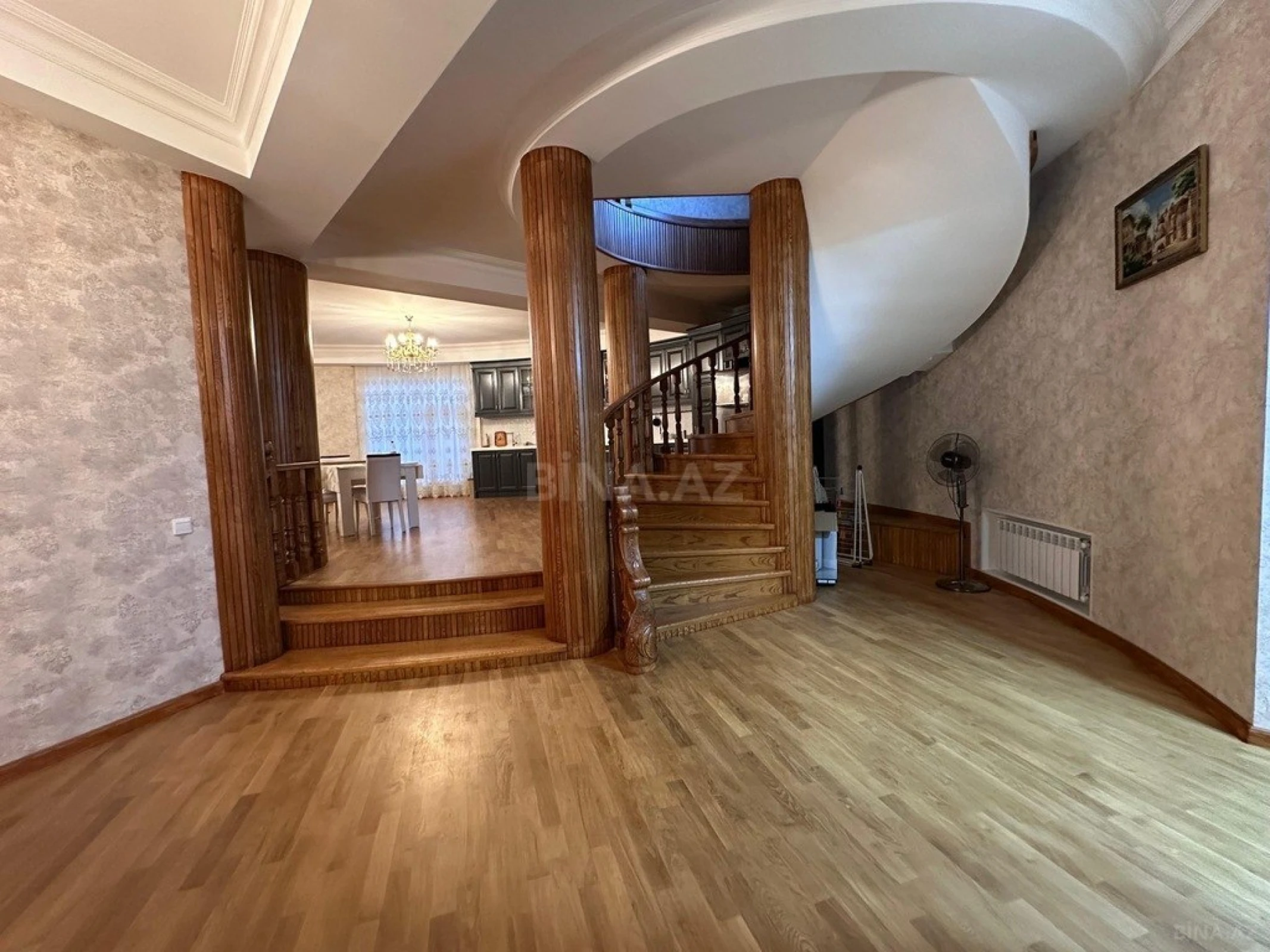 Satılır 7 otaqlı həyət evi 220 m²