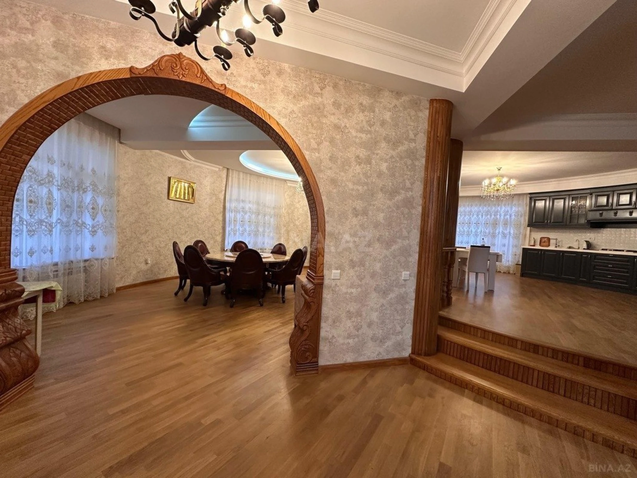 Satılır 7 otaqlı həyət evi 220 m²