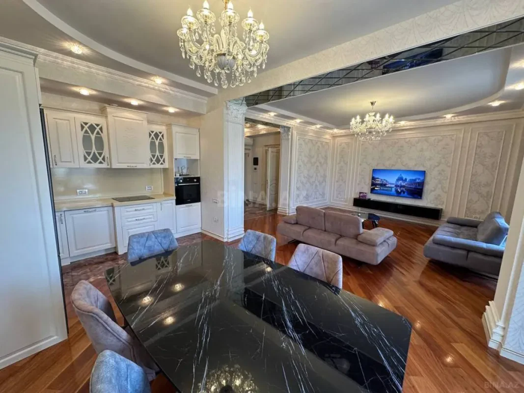 Kirayə verilir 3 otaqlı mənzil 115 m²